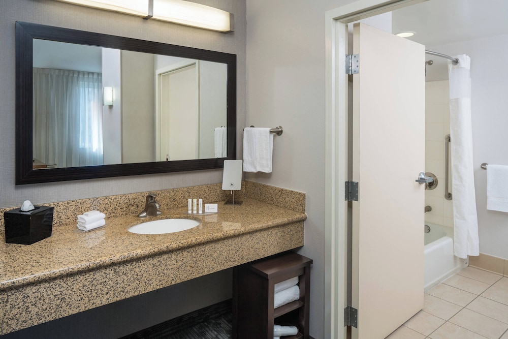 Courtyard by Marriott Miami West FL Turnpike - photo 11