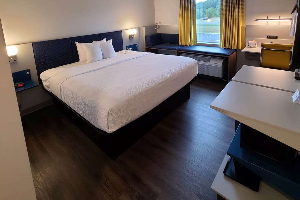 Microtel Inn & Suites by Wyndham Milford - photo 7
