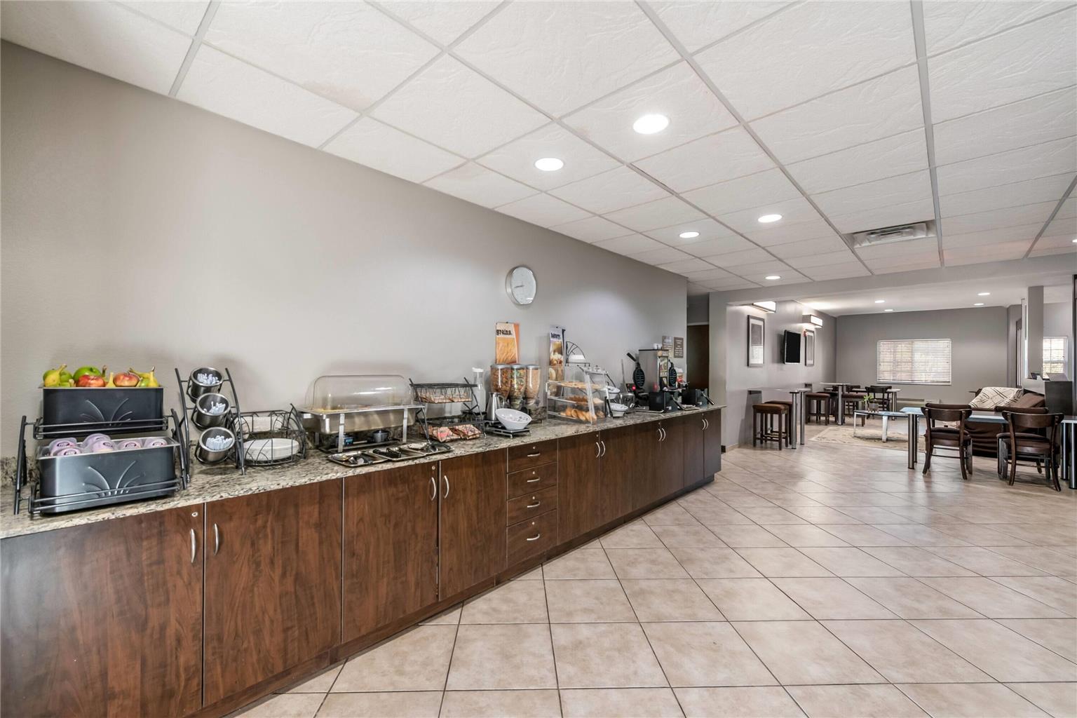 Microtel Inn & Suites by Wyndham Pearl River Slidell - photo 6