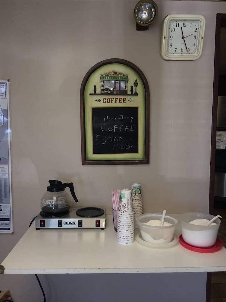 Mayflower Motel Milford - photo 22
