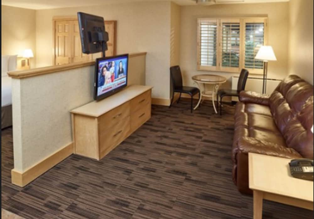 LivINN Hotel Minneapolis North Fridley - photo 27