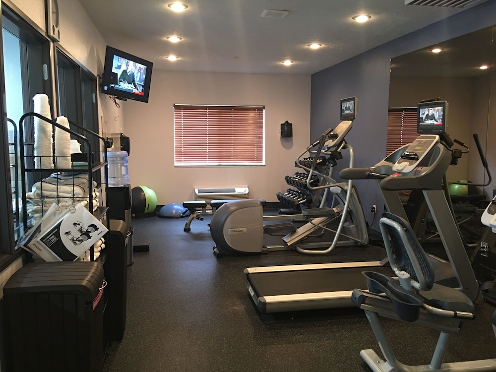 Holiday Inn Express & Suites Alamosa by IHG - photo 22