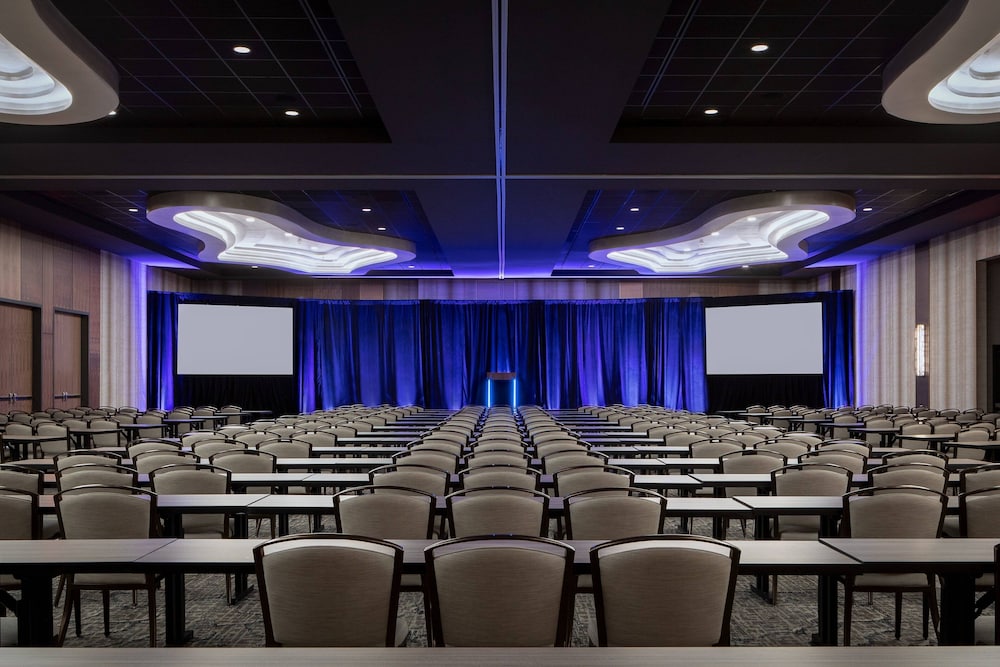 Odessa Marriott Hotel & Conference Center - photo 49