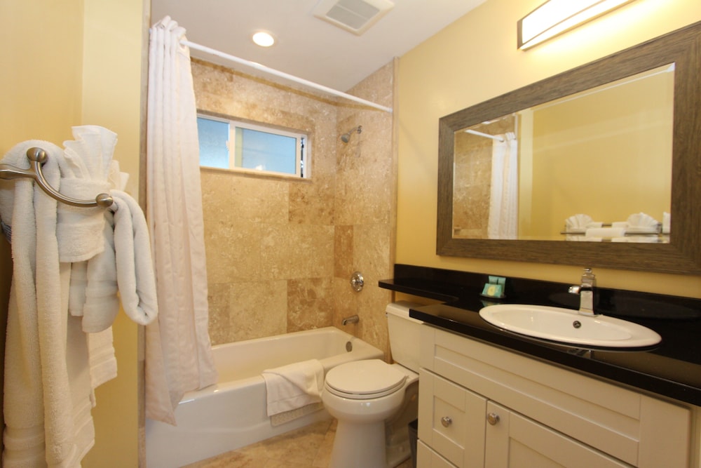 Monterey Peninsula Inn - photo 13