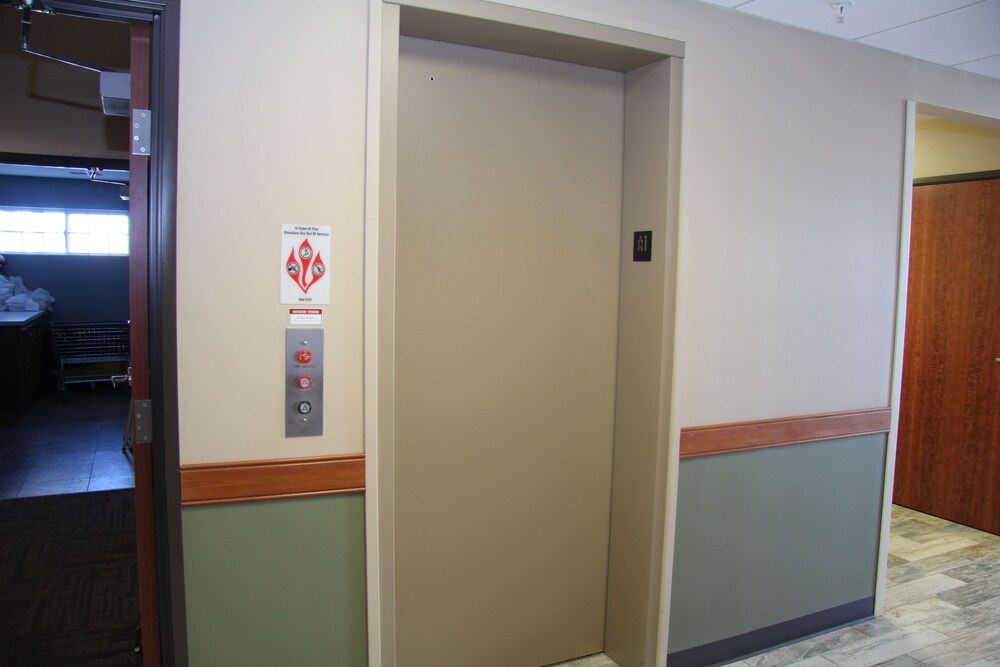 Green Acres Hotel - photo 52