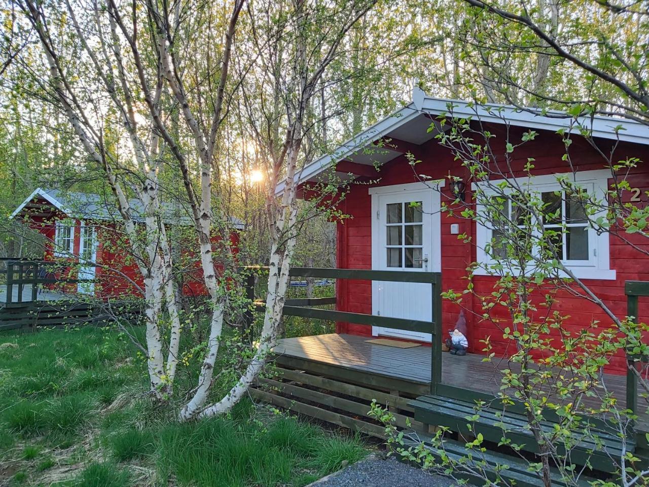 Bakkakot 2 Cozy Cabins in the Woods