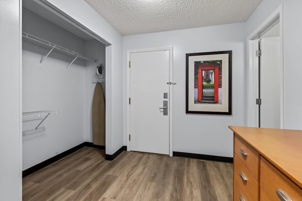 Suburban Studios Brentwood Nashville - photo 23