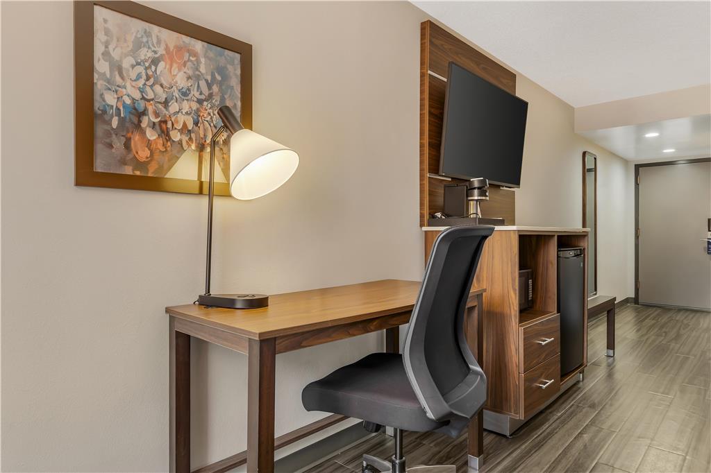 Best Western Plus Lexington Inn - photo 12