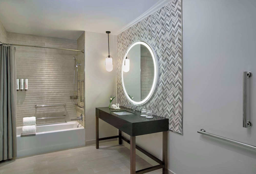 THesis Hotel Miami Coral Gables Curio Collection by Hilton - photo 23