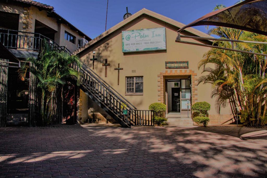 Palm Inn Guesthouse — 4-Star Luxury Hotel in Onverwacht, South Africa
