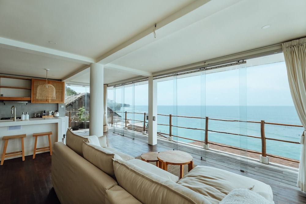 Bingin Low Tide - last minute hotel in Bali