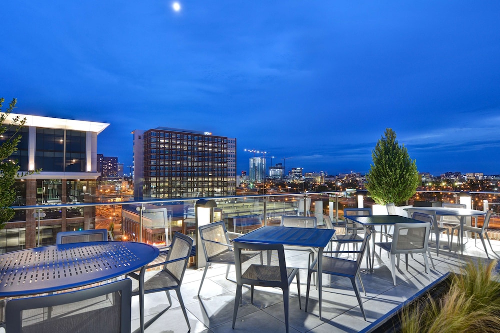 Hampton Inn & Suites Nashville Downtown Capitol View - photo 52