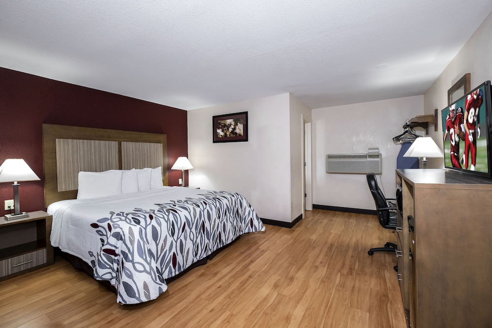 Red Roof Inn Neptune Jersey Shore - featured photo