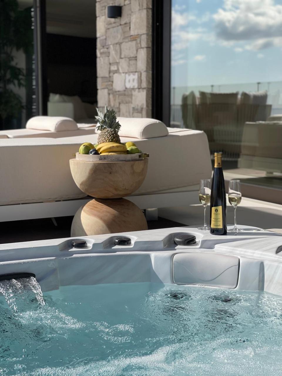 Mystique Luxury Suite — 4-Star Luxury Hotel in Ierapetra, Greece