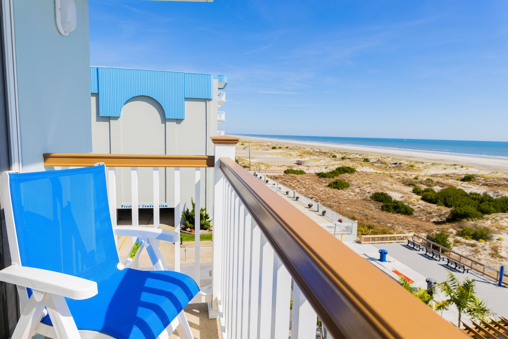 Regal Plaza Beach Resort - photo 11