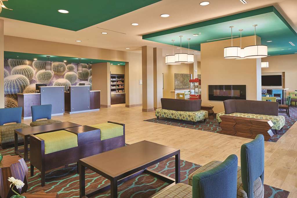 La Quinta Inn & Suites by Wyndham Carlsbad - photo 8