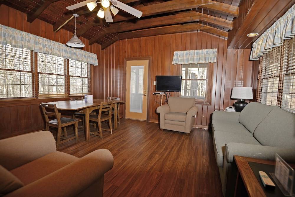 Lake Cumberland State Resort Park - photo 21