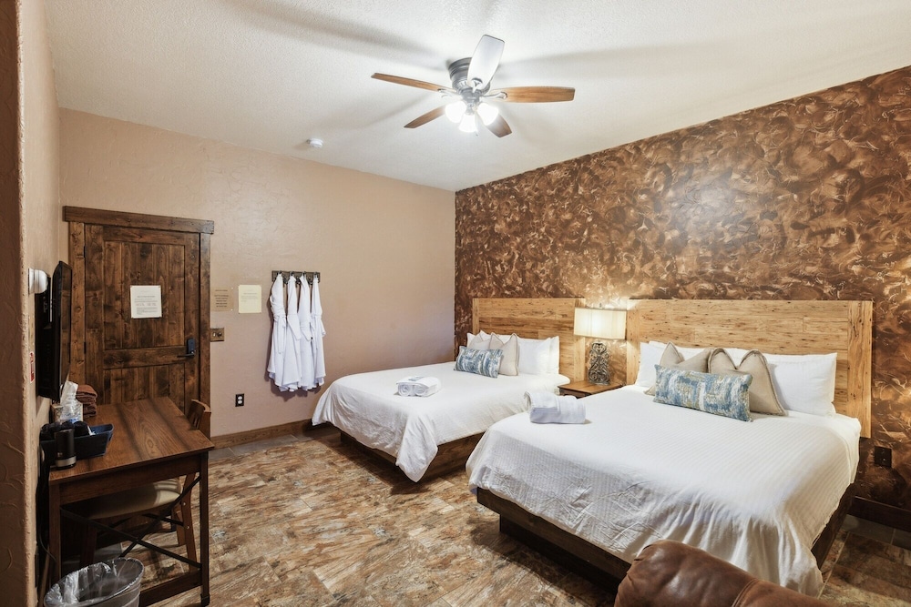 Zion Cliff Lodge - photo 28