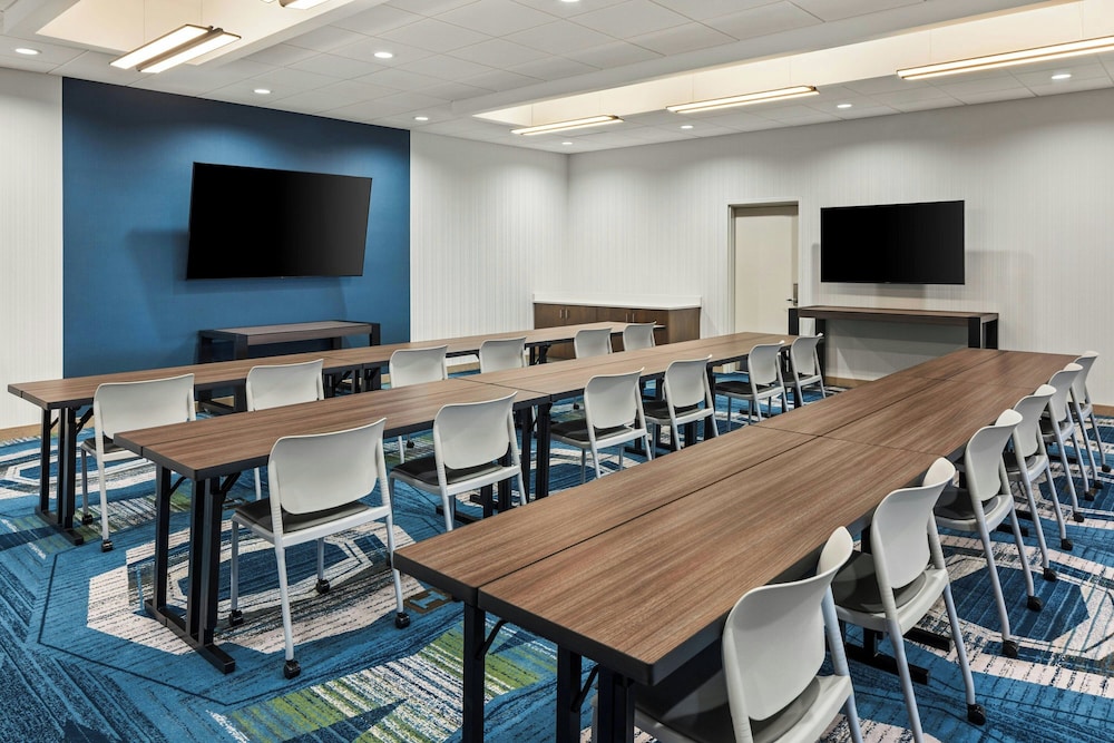 Springhill Suites BY Marriott Bettendorf - photo 29