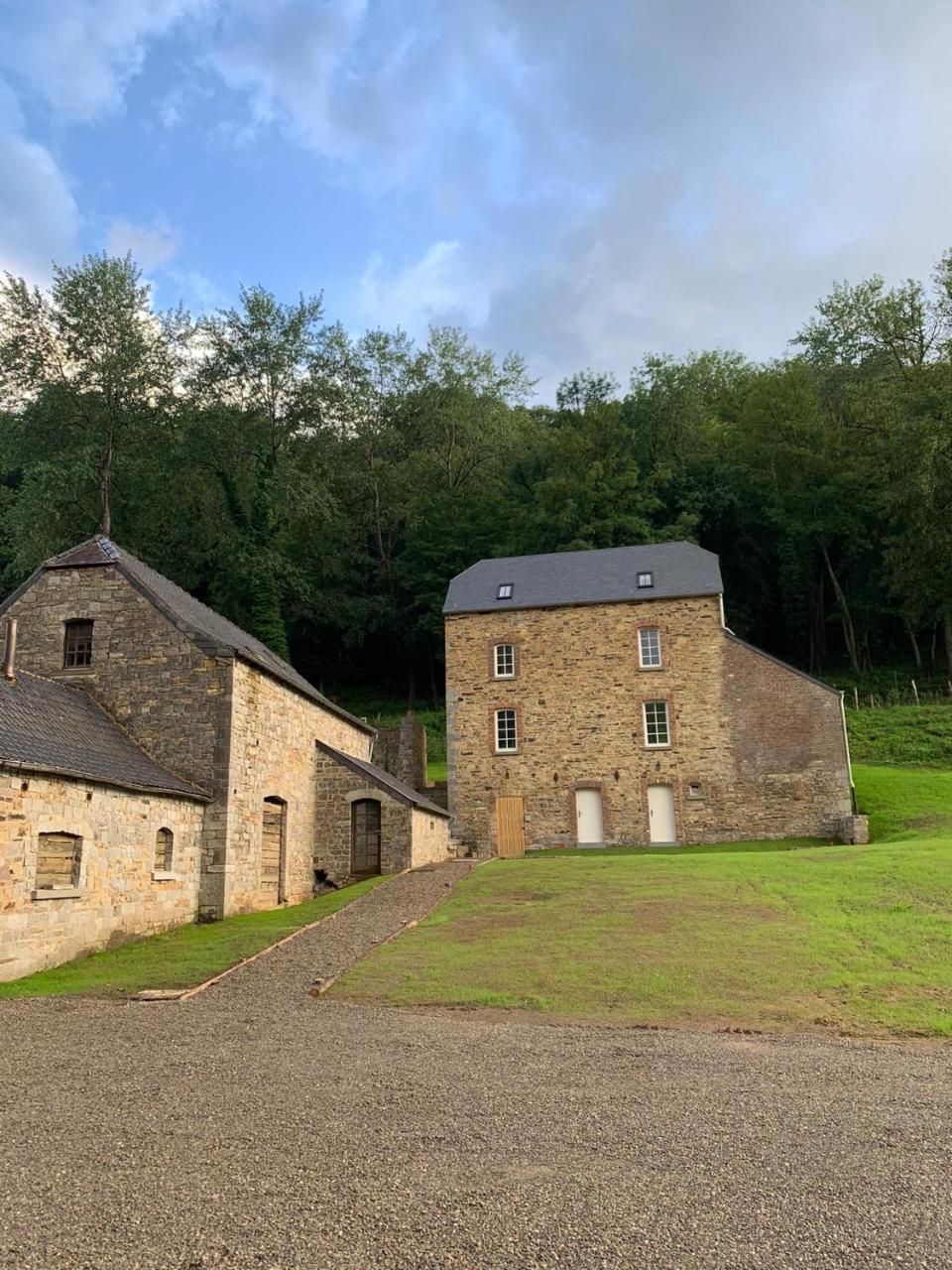 Abbaye Notre Dame Du Vivier Le Bief Du Vivier — Namur