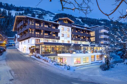 Hotel Kammerlander — Neukirchen Am Grossvenediger — photo 2