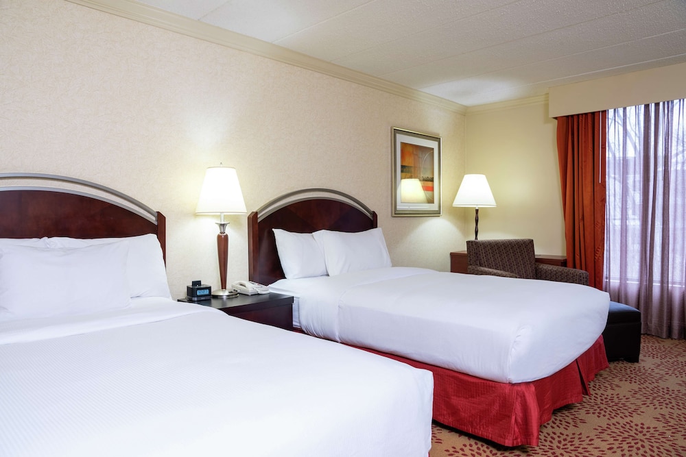 DoubleTree by Hilton Hotel Grand Rapids Airport - photo 30