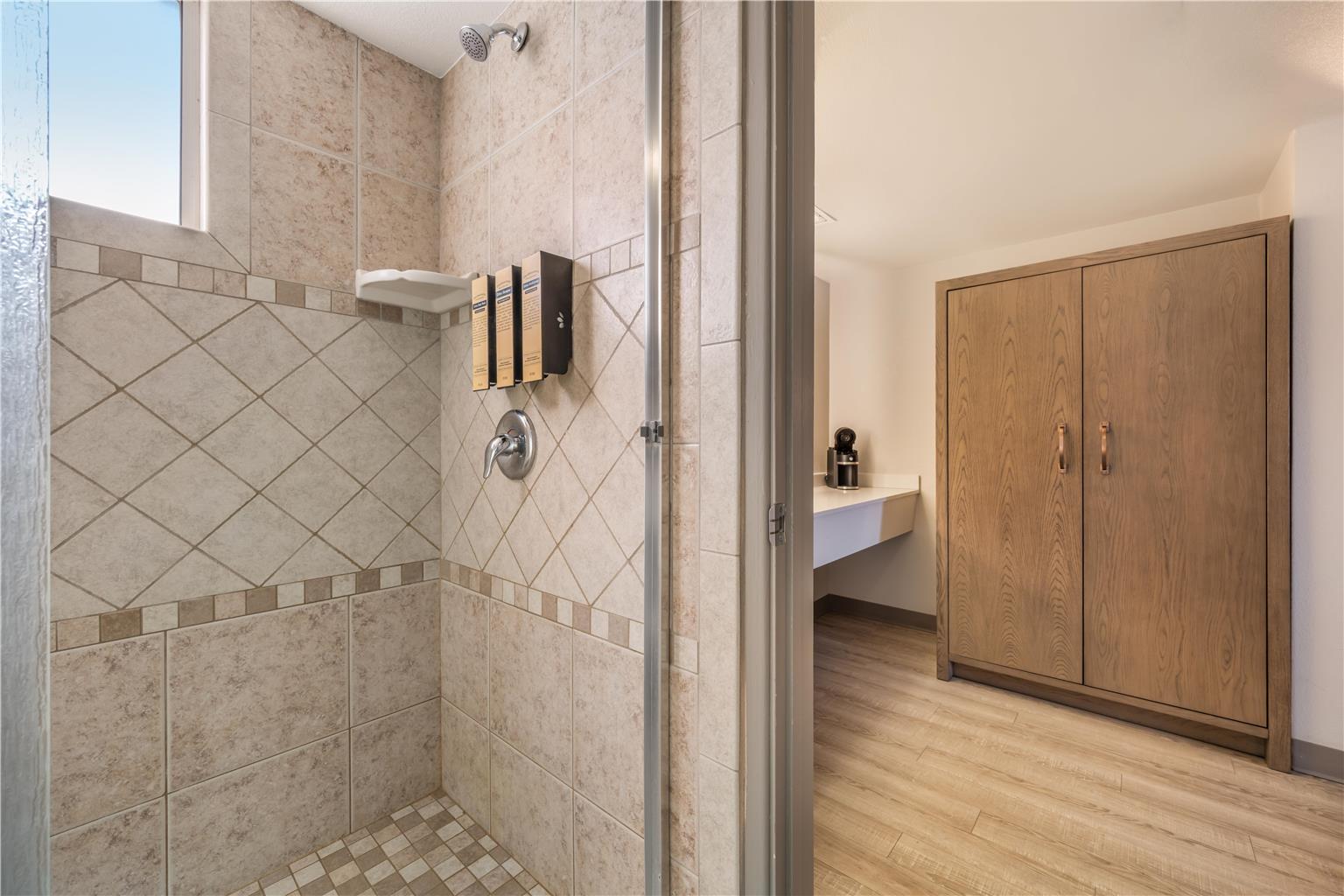 Best Western Plus King's Inn & Suites - photo 29