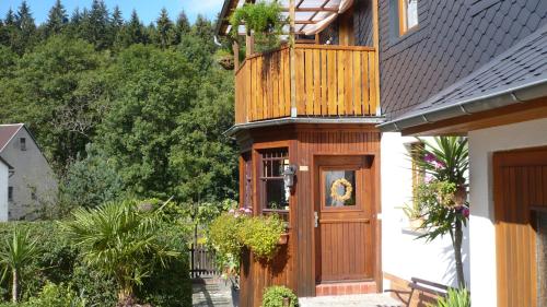 Hammerfinken Nest — Wurzbach — photo 2