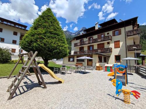Hotel La Nuova Montanina in Auronzo, Italy