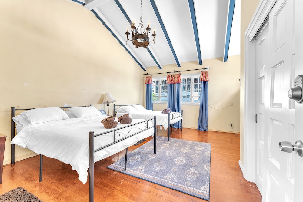 Young Mansion - photo 20