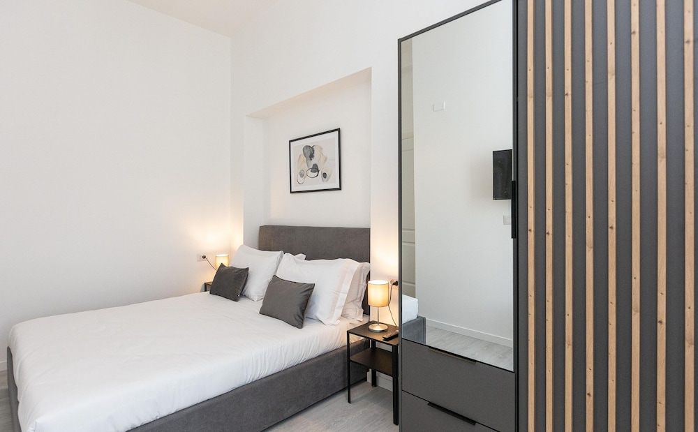 Constance Terrace Apartment by Rental in Rome — 4-Star Luxury Hotel in Rome, Italy