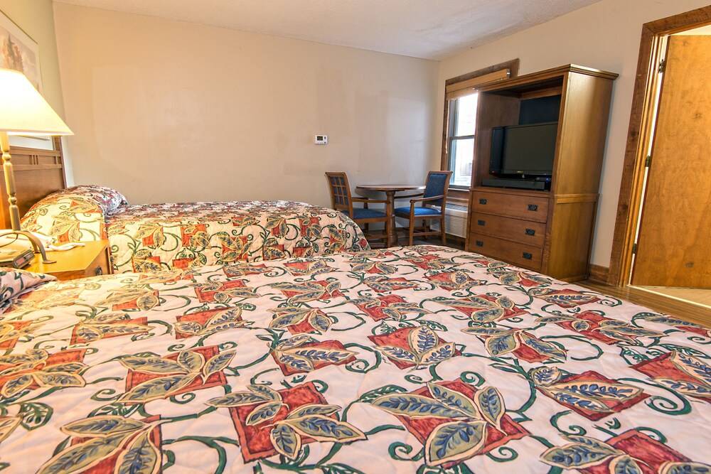 Lake Cumberland State Resort Park - photo 13