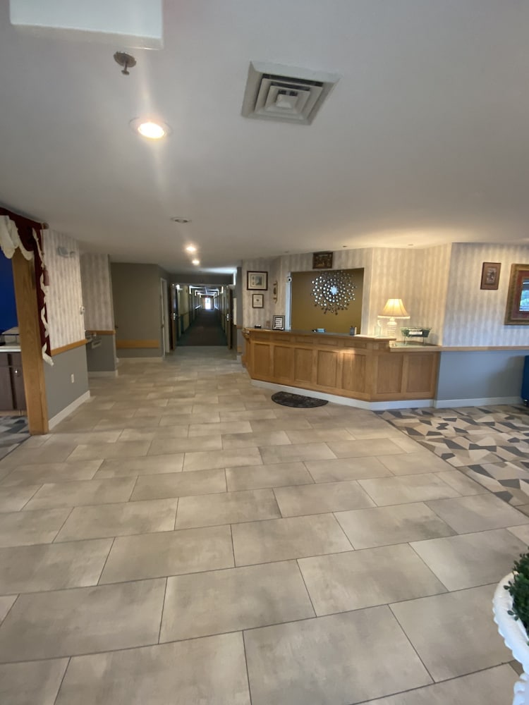 Coos Motor Inn - photo 7