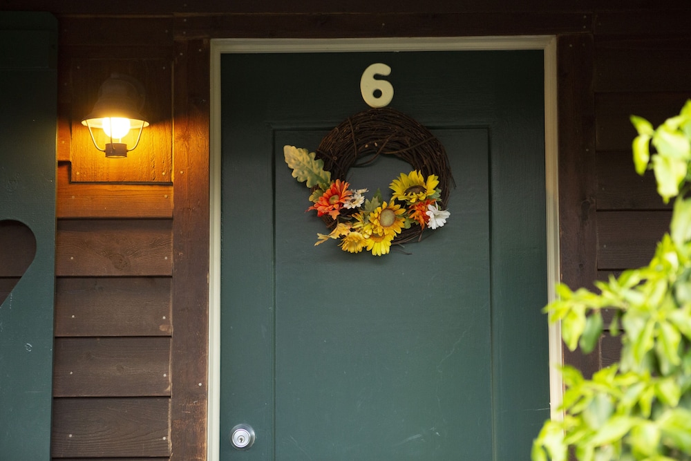 The Chimney Rock Inn & Cottages - photo 90