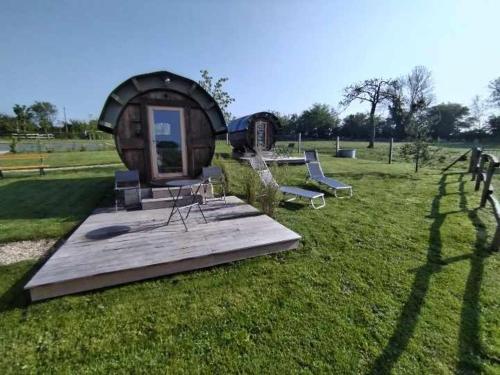 Tonneau normand insolite - last minute hotel in Unknown City