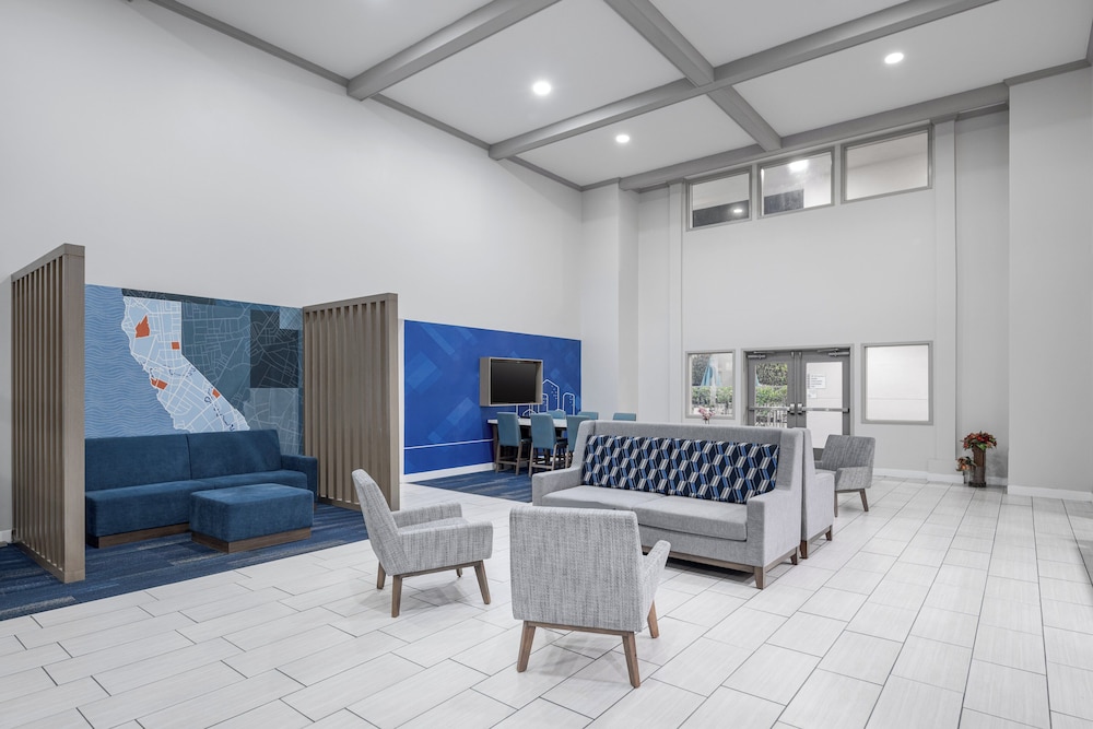 Holiday Inn Express Hotel & Suites San Dimas by IHG - photo 66