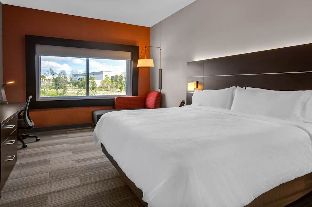 Holiday Inn Express & Suites Sanford Lake Mary by IHG - photo 4