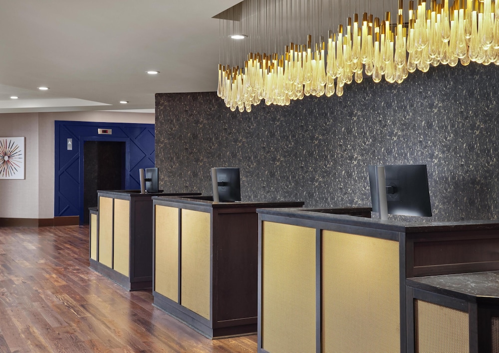 DoubleTree by Hilton Hotel Nashville Downtown - photo 8