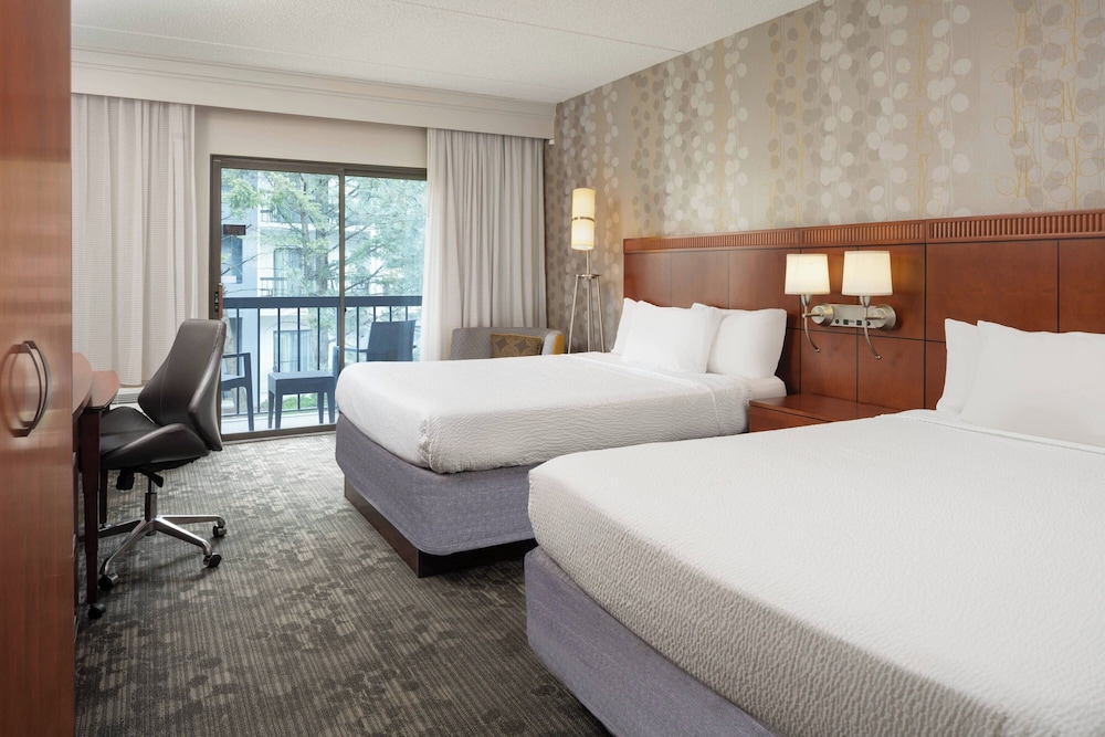 Courtyard by Marriott Chicago Wood Dale - photo 10