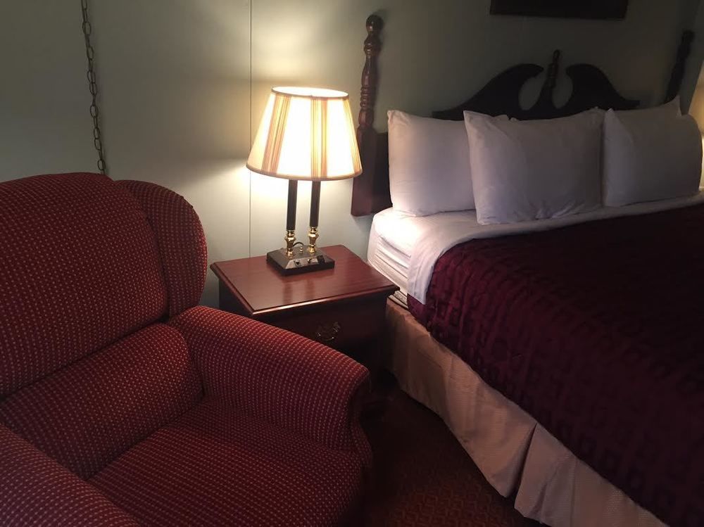 Greenbrier Inn - photo 24