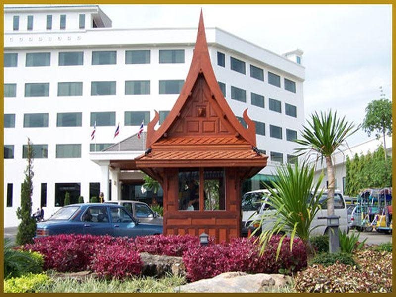 Sri U Thong Grand Hotel in Suphan Buri, Thailand