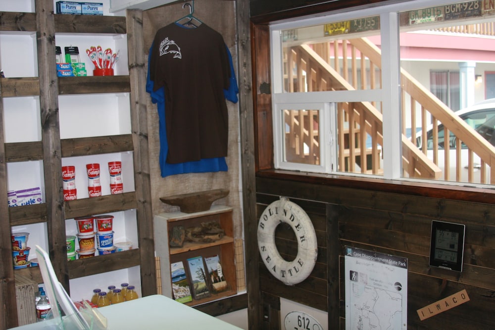Heidis Inn Ilwaco - photo 33