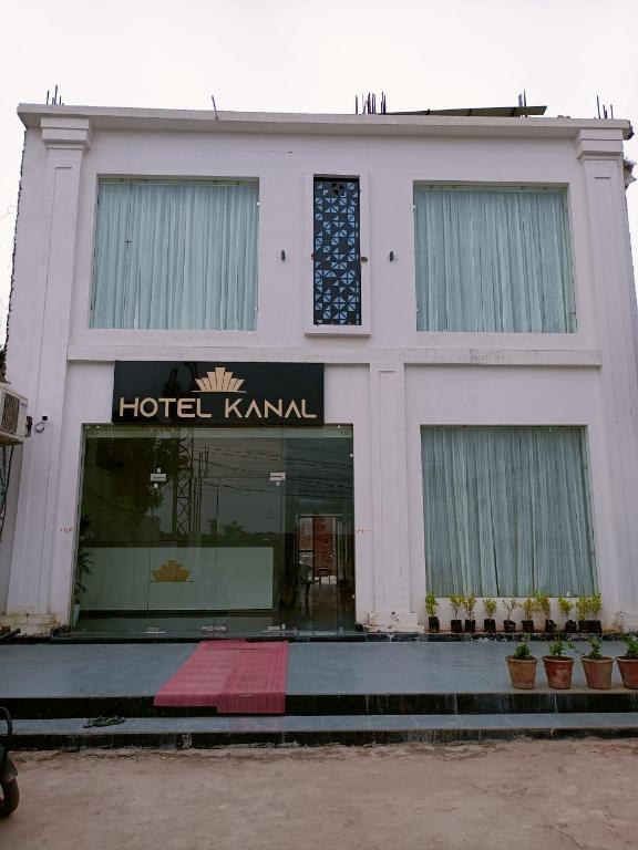 Oyo 92624 Hotel Kanal in Kota, India