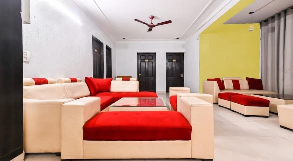 Hello Stay Green - last minute hotel in Noida