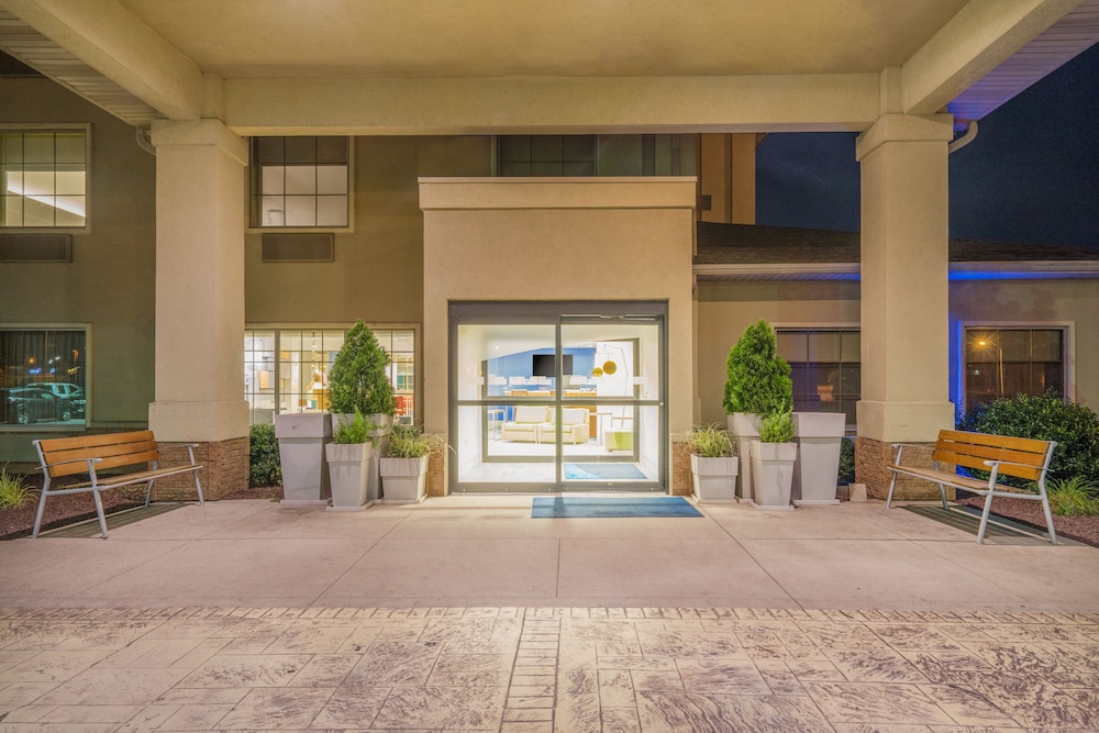 Holiday Inn Express Bloomsburg by IHG - photo 52
