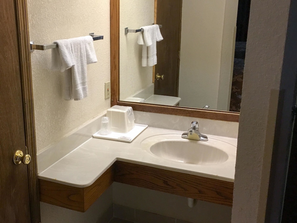 Days Inn by Wyndham Thomson - photo 32