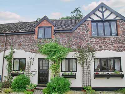 Dove Cottage — 4-Star Luxury Hotel in Minehead, United Kingdom