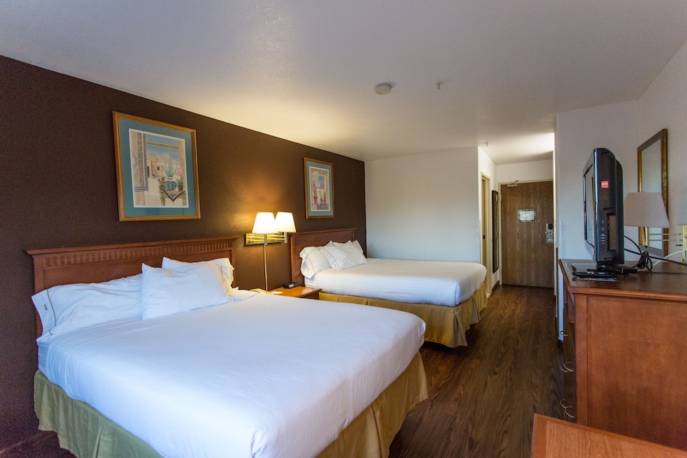 Vagabond Inn Executive Green Valley - photo 7