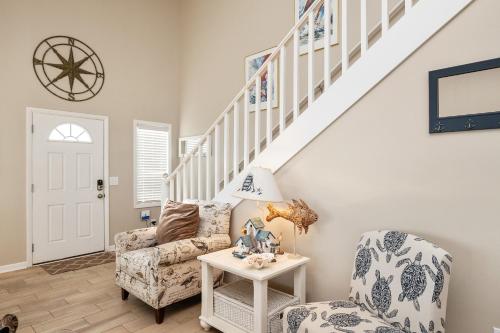 Front Row by Oak Island Accommodations - photo 25