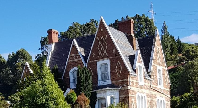 Lisburn House — 4-Star Luxury Hotel in Dunedin, New Zealand